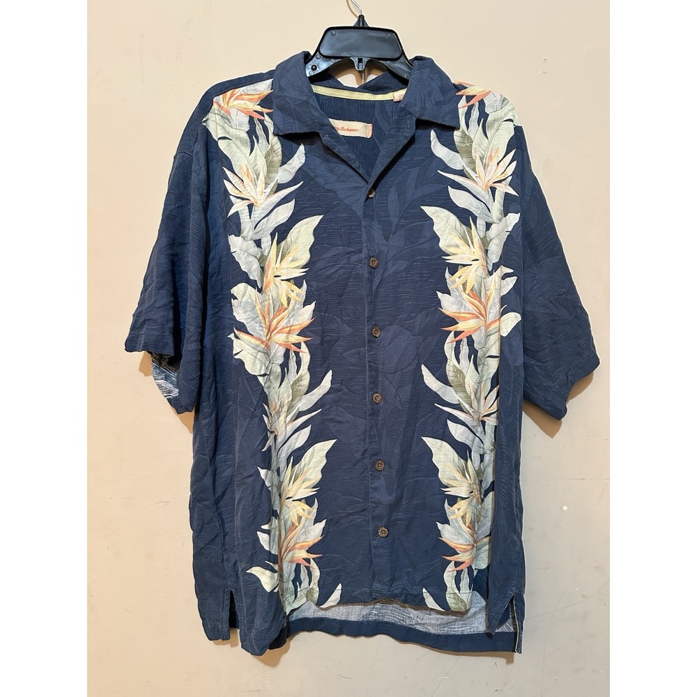 Tommy Bahama Men's XL 100% Silk Hawaiian Shirt Button Front Blue Beach Travel